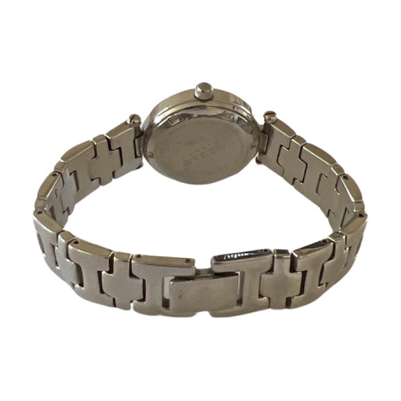 FOSSIL • Women’s Silver Bracelet Watch - Picture 5 of 7